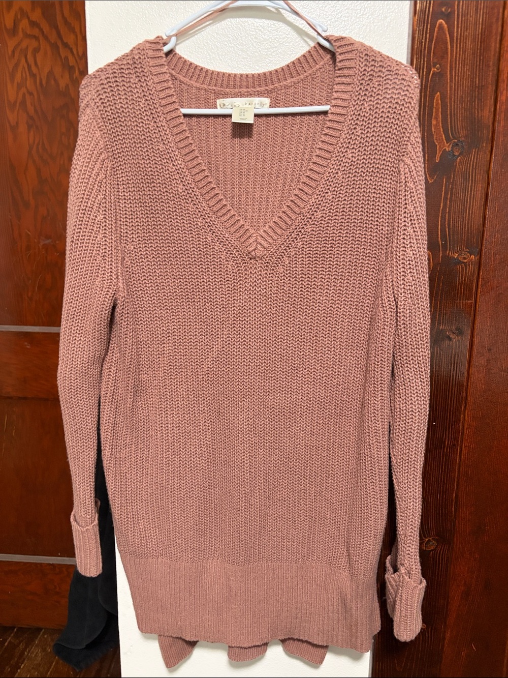 Kaisely V-Neck Sweater in Dusty Rose